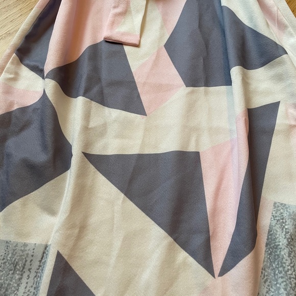 NWOT. Super cute dress! Size small. - Picture 2 of 5